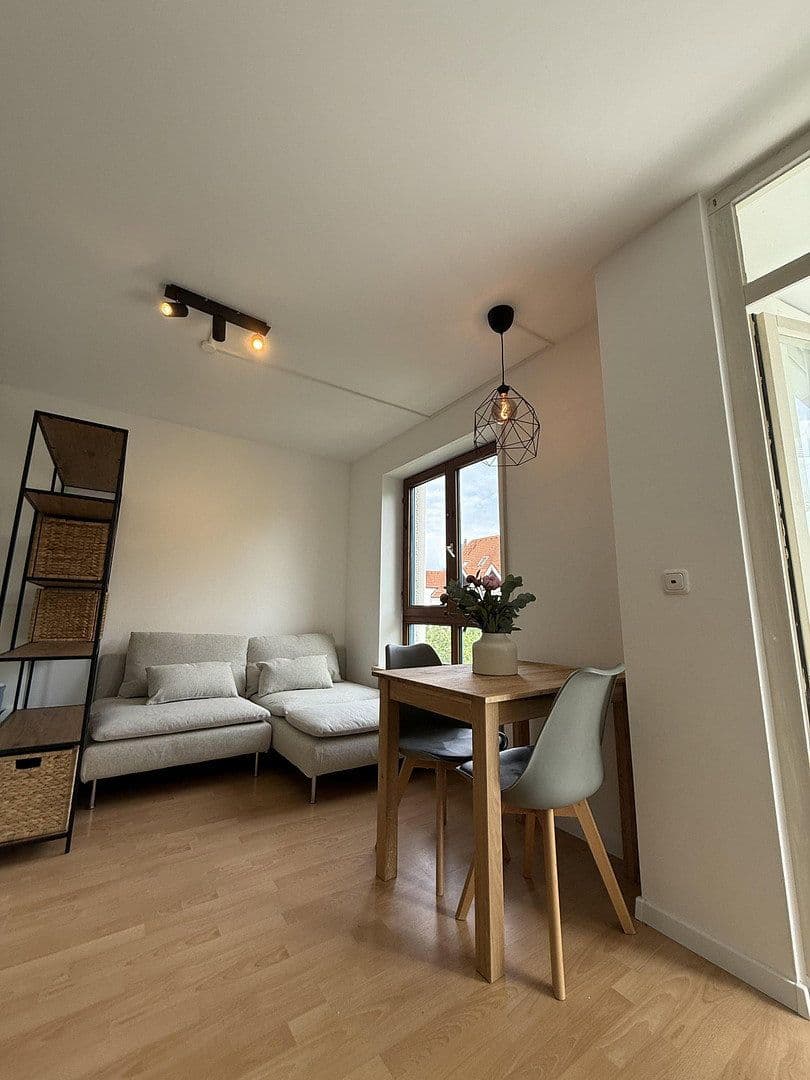 Pronájem bytu 1+1 32 m², Josef-Priller-Straße 4, Augsburg, Bavorsko Pronájem bytu 1+1 32 m², Josef-Priller-Straße 4, Augsburg, Bavorsko