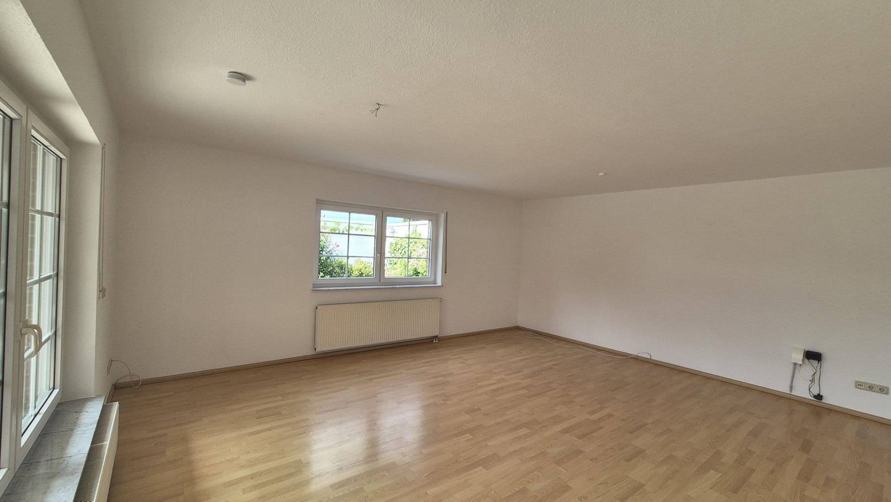 Pronájem bytu 4+1 135 m², Ilsede, Dolní Sasko Pronájem bytu 4+1 135 m², Ilsede, Dolní Sasko