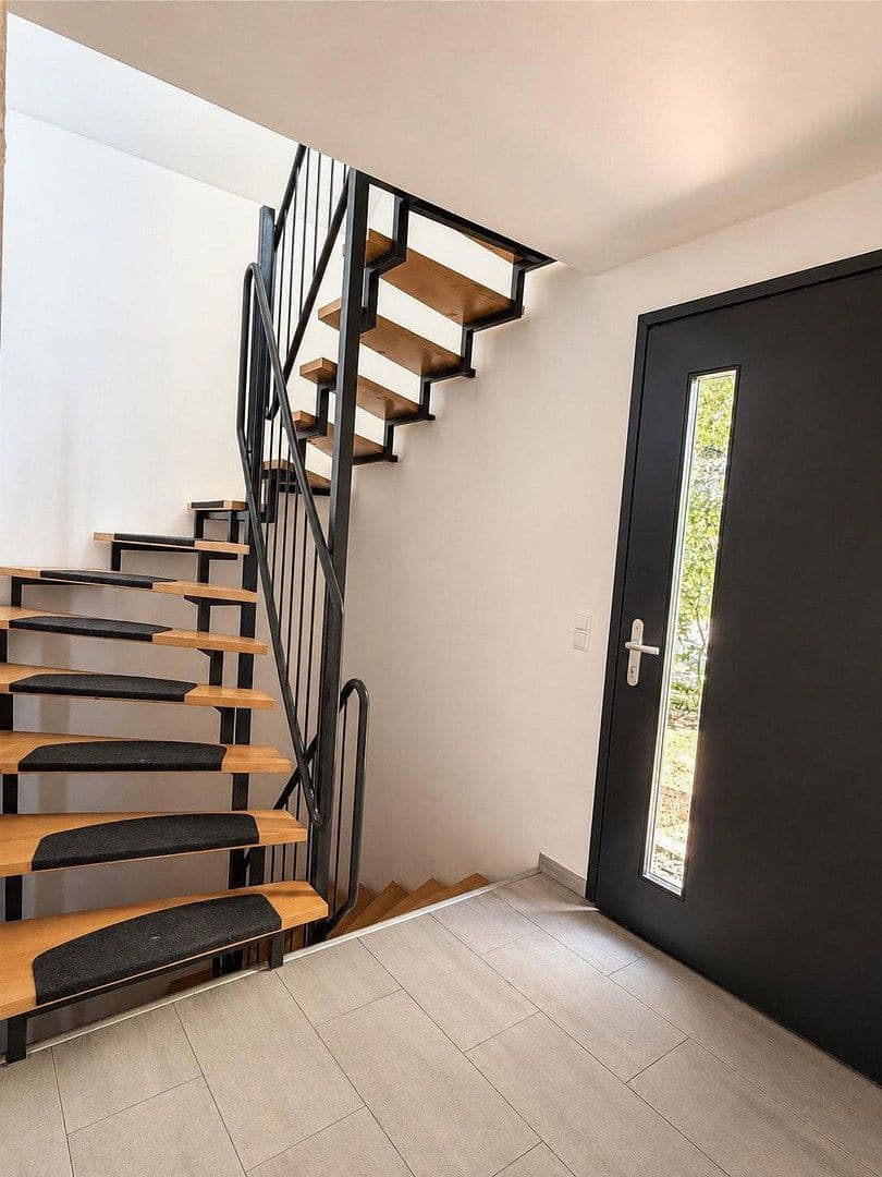 Prodej domu 144 m², pozemek 574 m², Isarstr, Ludwigsfelde, Braniborsko Prodej domu 144 m², pozemek 574 m², Isarstr, Ludwigsfelde, Braniborsko