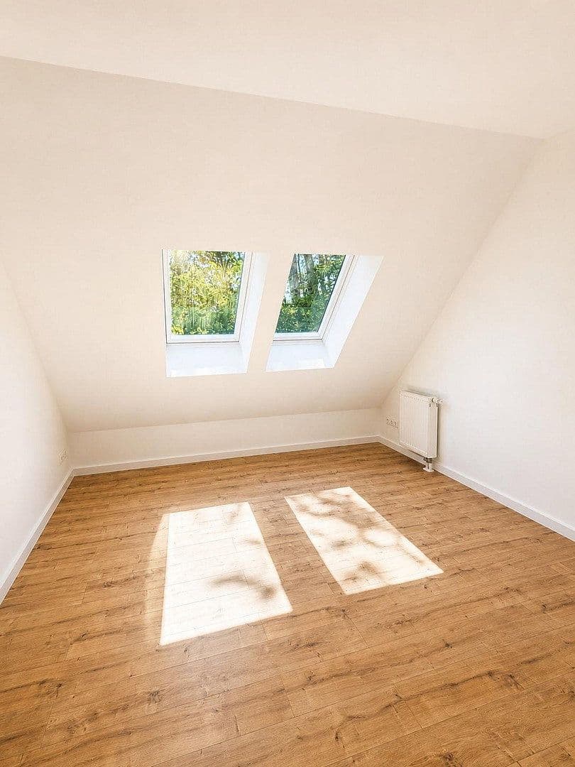Prodej domu 144 m², pozemek 574 m², Isarstr, Ludwigsfelde, Braniborsko Prodej domu 144 m², pozemek 574 m², Isarstr, Ludwigsfelde, Braniborsko
