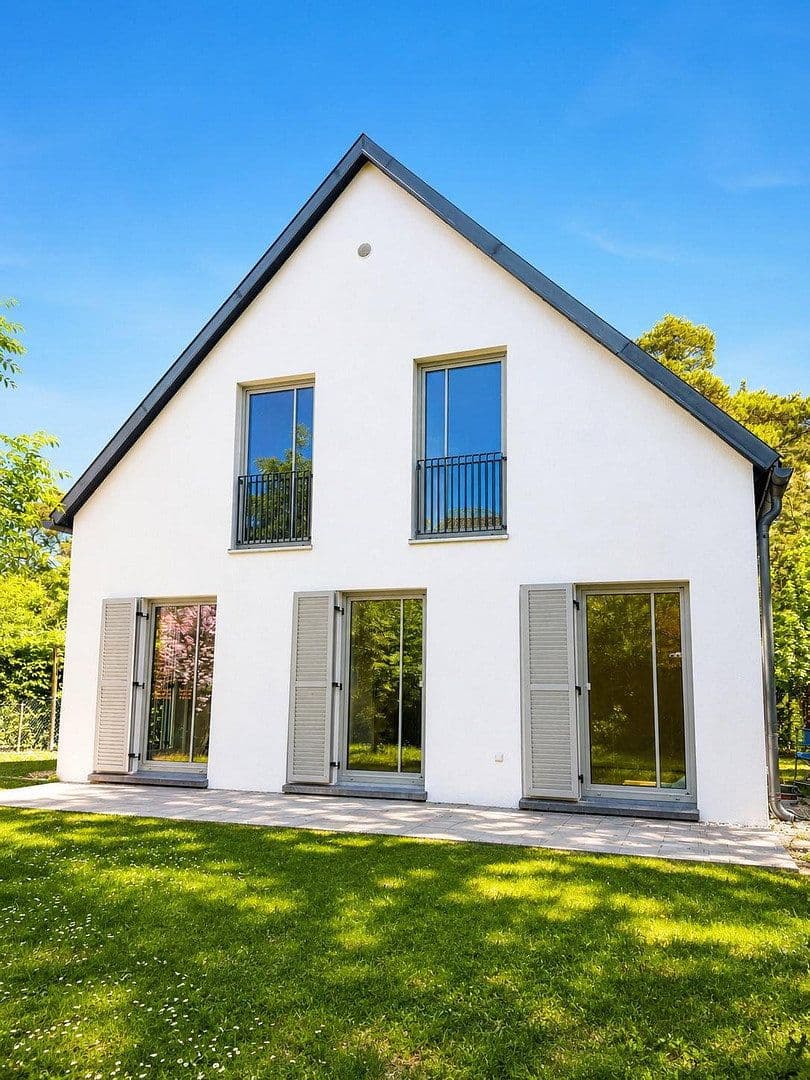 Prodej domu 144 m², pozemek 574 m², Isarstr, Ludwigsfelde, Braniborsko Prodej domu 144 m², pozemek 574 m², Isarstr, Ludwigsfelde, Braniborsko