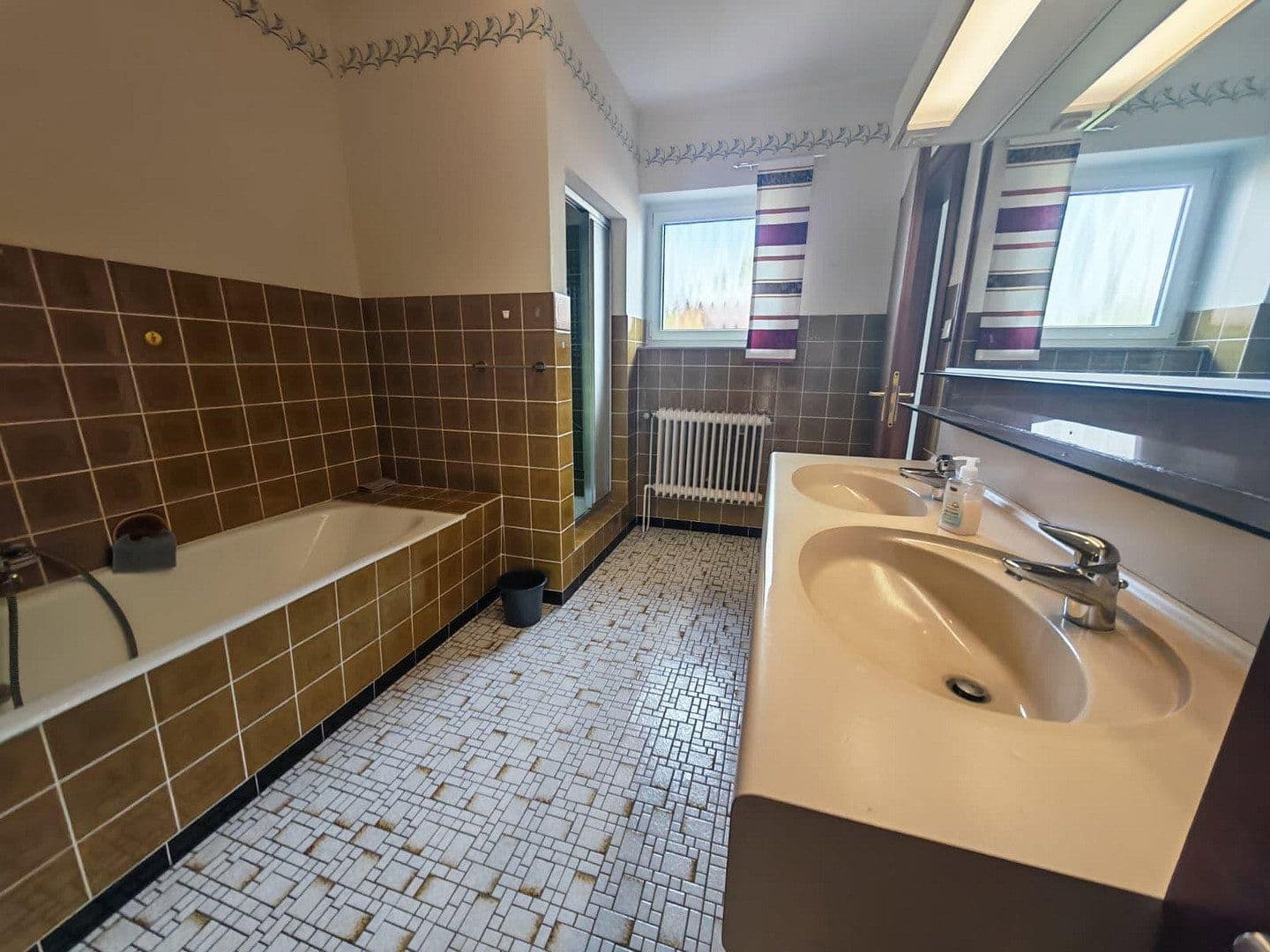 Prodej domu 212 m², pozemek 820 m², Luchtenburg 34, Twistringen, Dolní Sasko Prodej domu 212 m², pozemek 820 m², Luchtenburg 34, Twistringen, Dolní Sasko