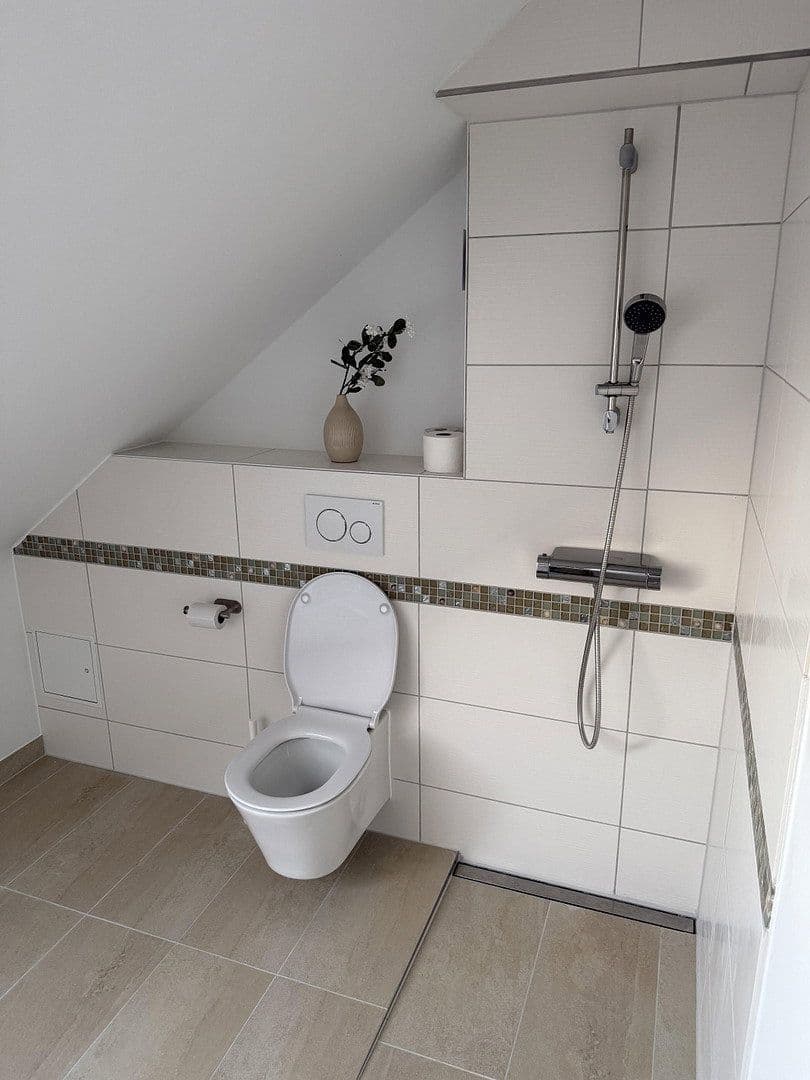 Prodej domu 141 m², pozemek 131 m², Kandisweg 9, Groß-Gerau, Hessen Prodej domu 141 m², pozemek 131 m², Kandisweg 9, Groß-Gerau, Hessen