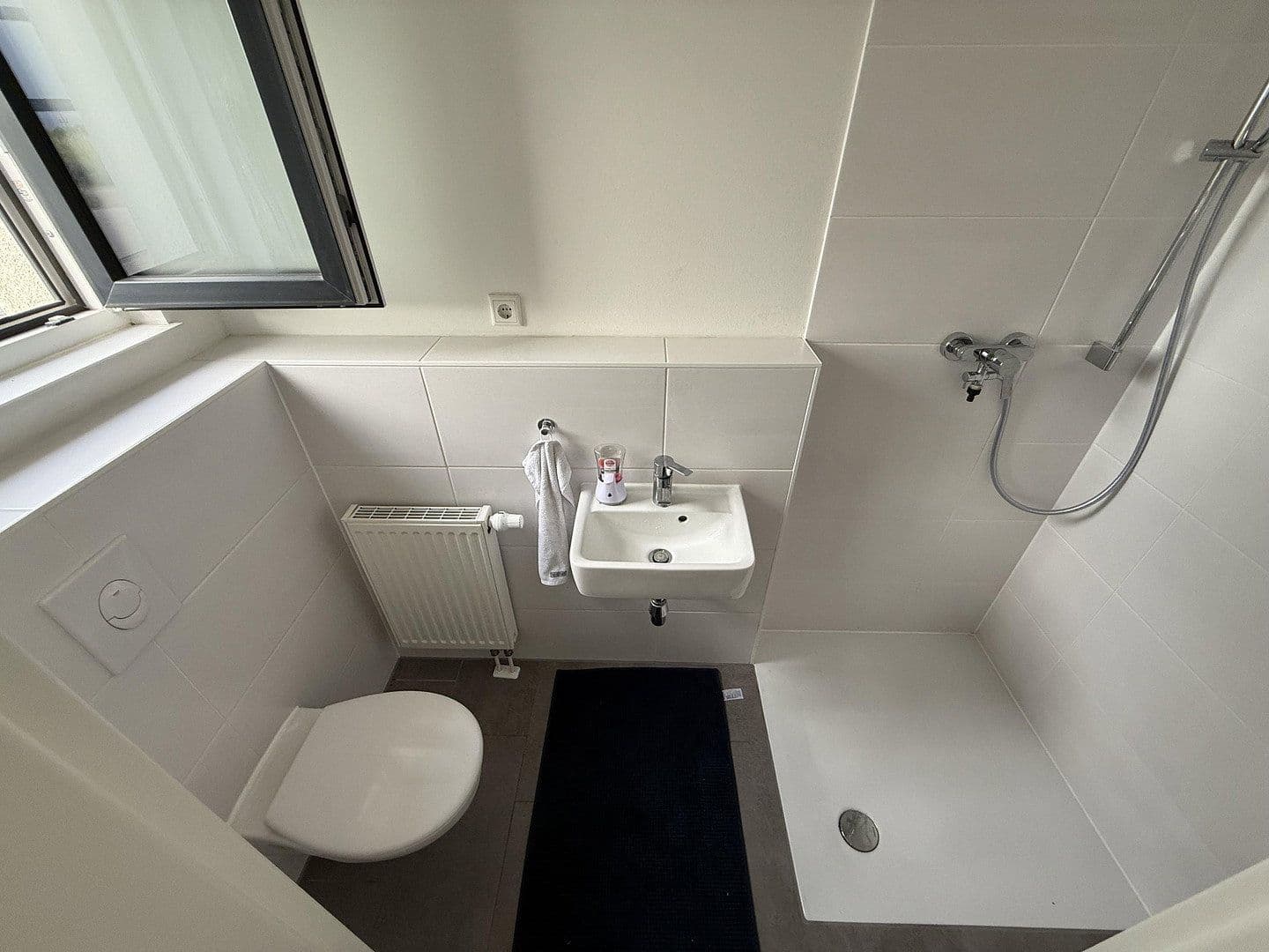 Prodej domu 141 m², pozemek 131 m², Kandisweg 9, Groß-Gerau, Hessen Prodej domu 141 m², pozemek 131 m², Kandisweg 9, Groß-Gerau, Hessen