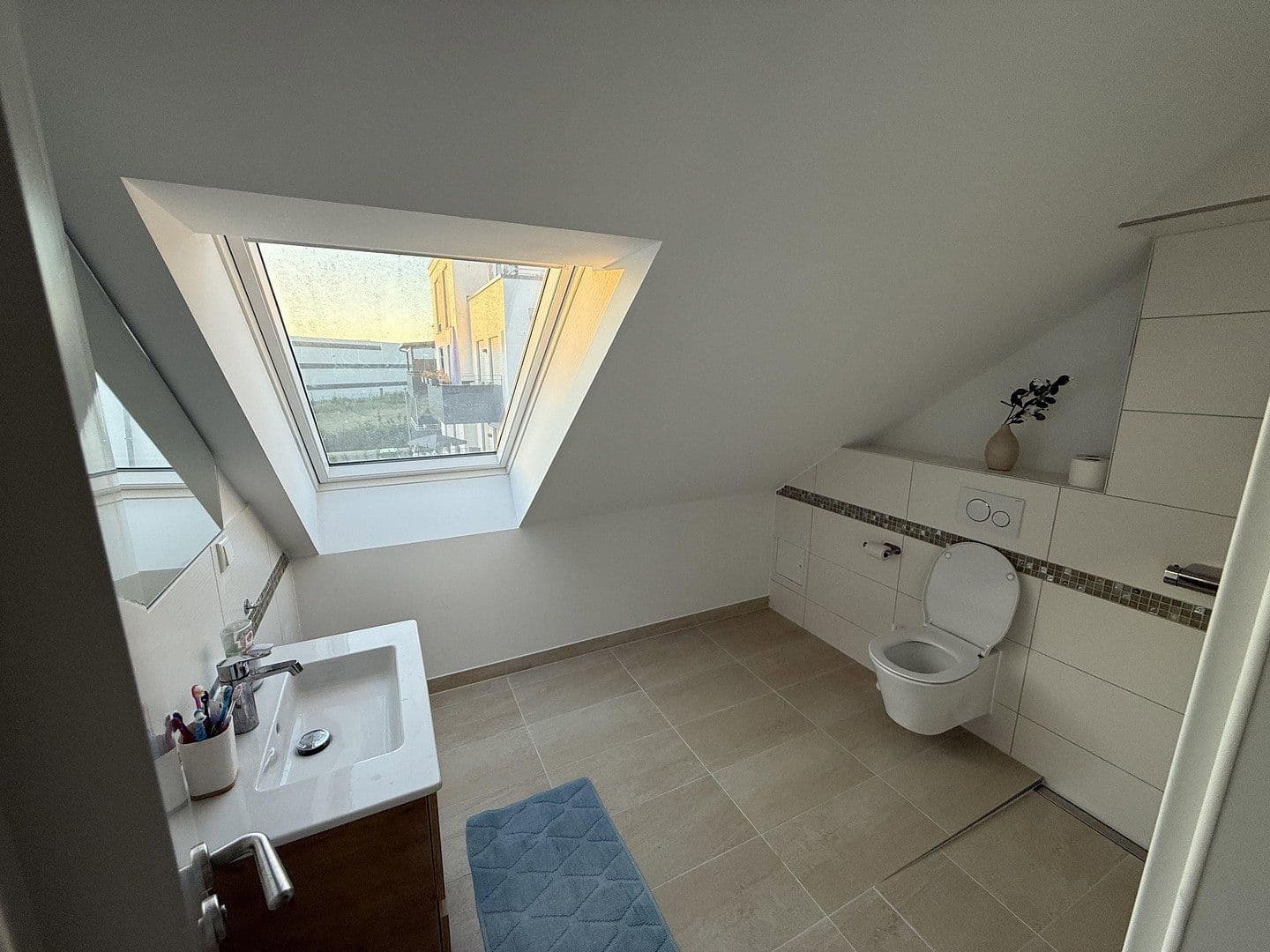 Prodej domu 141 m², pozemek 131 m², Kandisweg 9, Groß-Gerau, Hessen Prodej domu 141 m², pozemek 131 m², Kandisweg 9, Groß-Gerau, Hessen