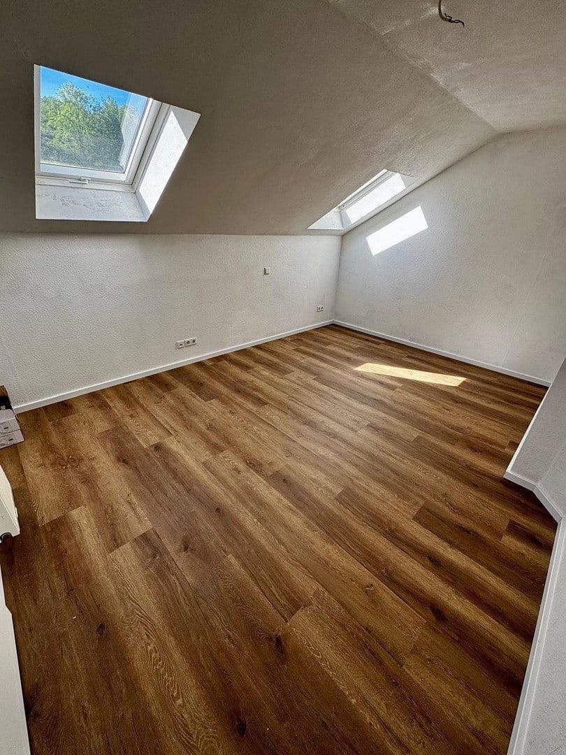 Pronájem bytu 3+1 85 m², Nibelungenstraße 160, Lautertal (Odenwald), Hessen Pronájem bytu 3+1 85 m², Nibelungenstraße 160, Lautertal (Odenwald), Hessen