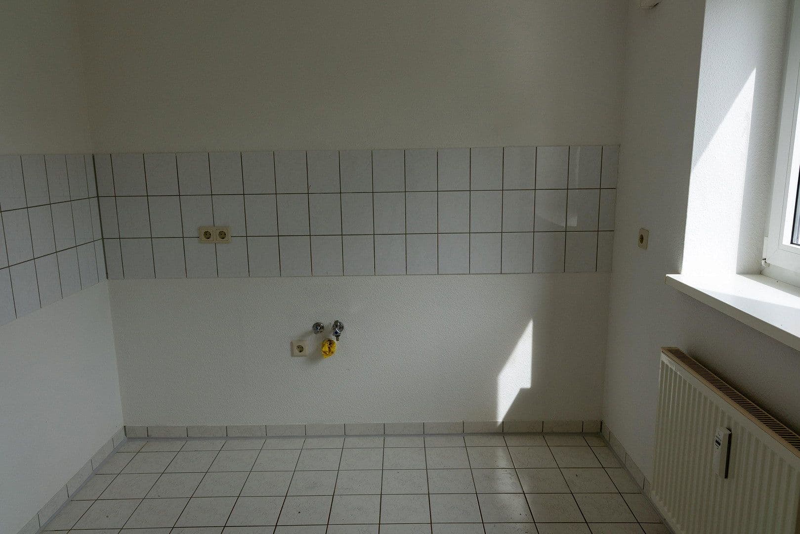 Pronájem bytu 3+1 71 m², Haldensleben, Sasko-Anhaltsko Pronájem bytu 3+1 71 m², Haldensleben, Sasko-Anhaltsko