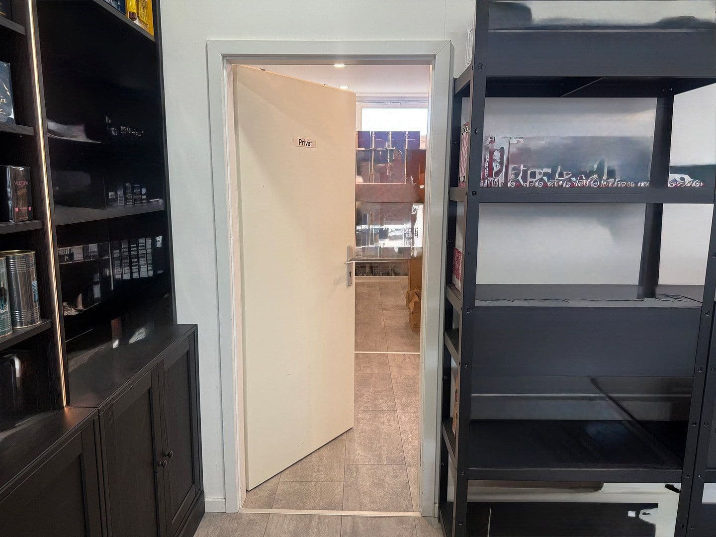 Pronájem nebytového prostoru 82 m², Babenhäuser Straße 27, Dietzenbach, Hessen Pronájem nebytového prostoru 82 m², Babenhäuser Straße 27, Dietzenbach, Hessen