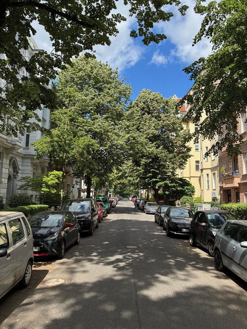 Prodej bytu 4+1 130 m², Berlin, Berlín Prodej bytu 4+1 130 m², Berlin, Berlín