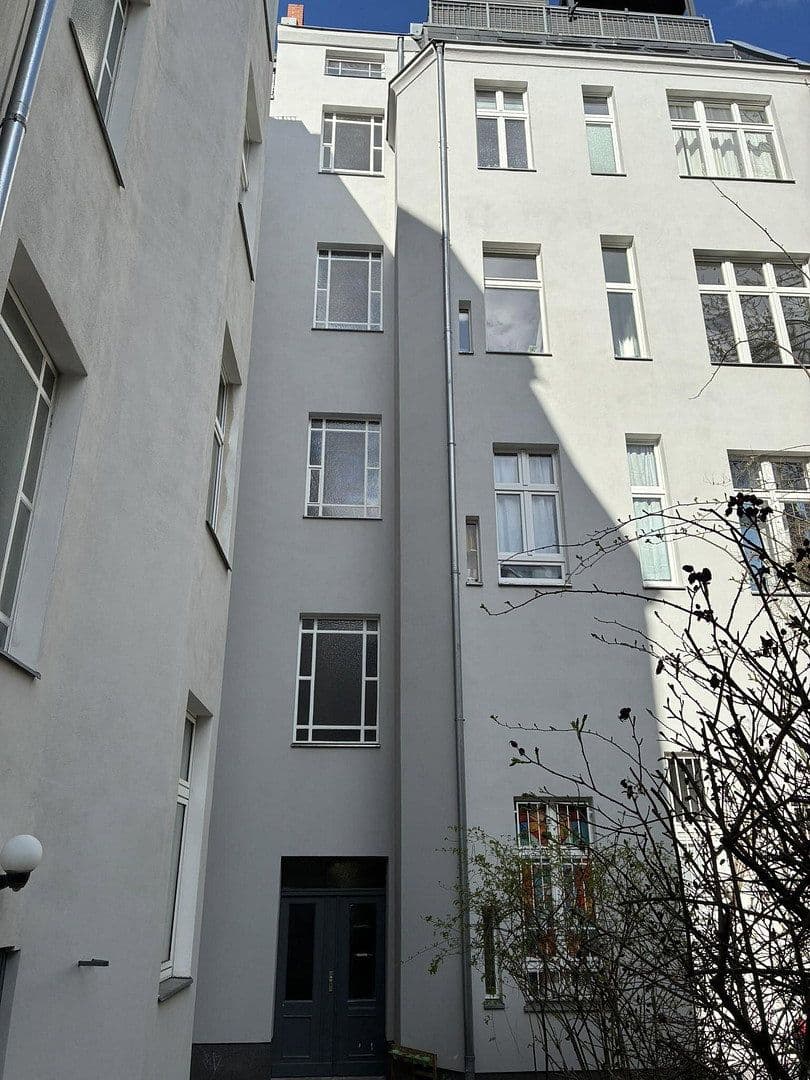 Prodej bytu 4+1 130 m², Berlin, Berlín Prodej bytu 4+1 130 m², Berlin, Berlín