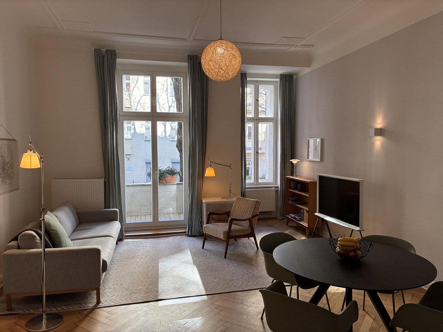 Prodej bytu 4+1 130 m², Berlin, Berlín Prodej bytu 4+1 130 m², Berlin, Berlín
