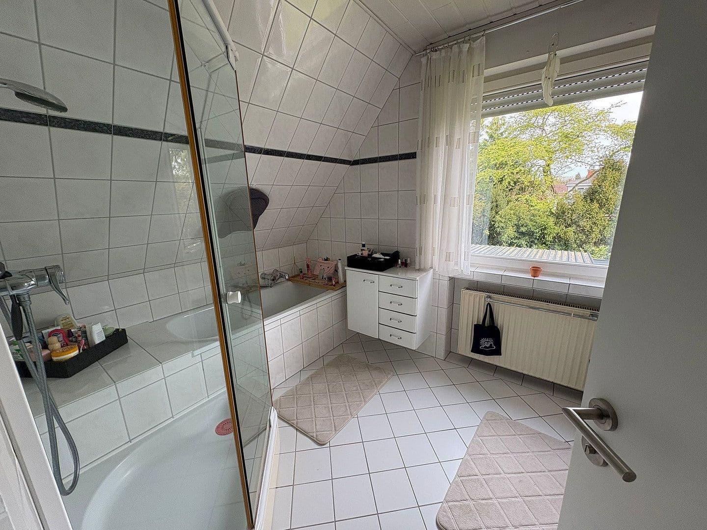 Prodej domu 120 m², pozemek 737 m², Am Kamp 25, Papenburg, Dolní Sasko Prodej domu 120 m², pozemek 737 m², Am Kamp 25, Papenburg, Dolní Sasko
