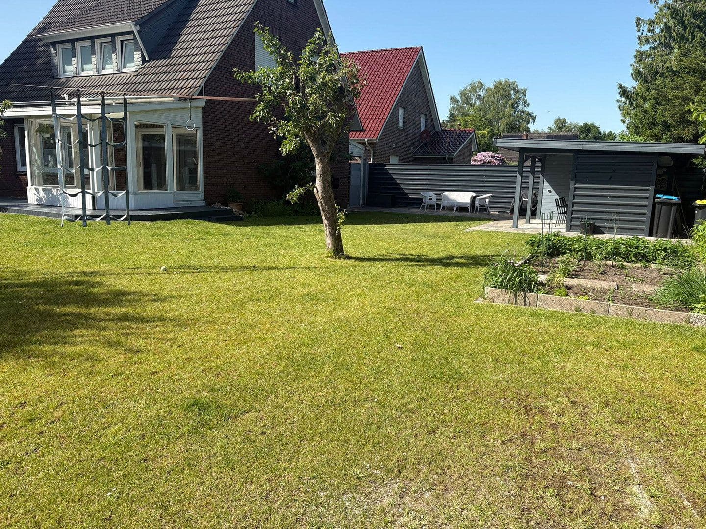Prodej domu 120 m², pozemek 737 m², Am Kamp 25, Papenburg, Dolní Sasko Prodej domu 120 m², pozemek 737 m², Am Kamp 25, Papenburg, Dolní Sasko