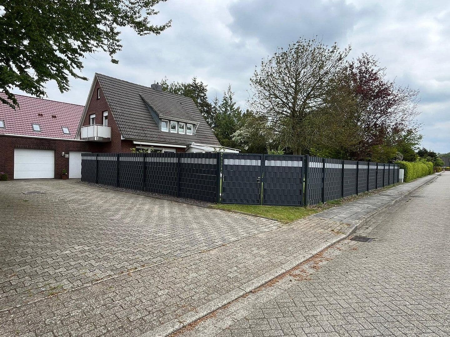 Prodej domu 120 m², pozemek 737 m², Am Kamp 25, Papenburg, Dolní Sasko Prodej domu 120 m², pozemek 737 m², Am Kamp 25, Papenburg, Dolní Sasko