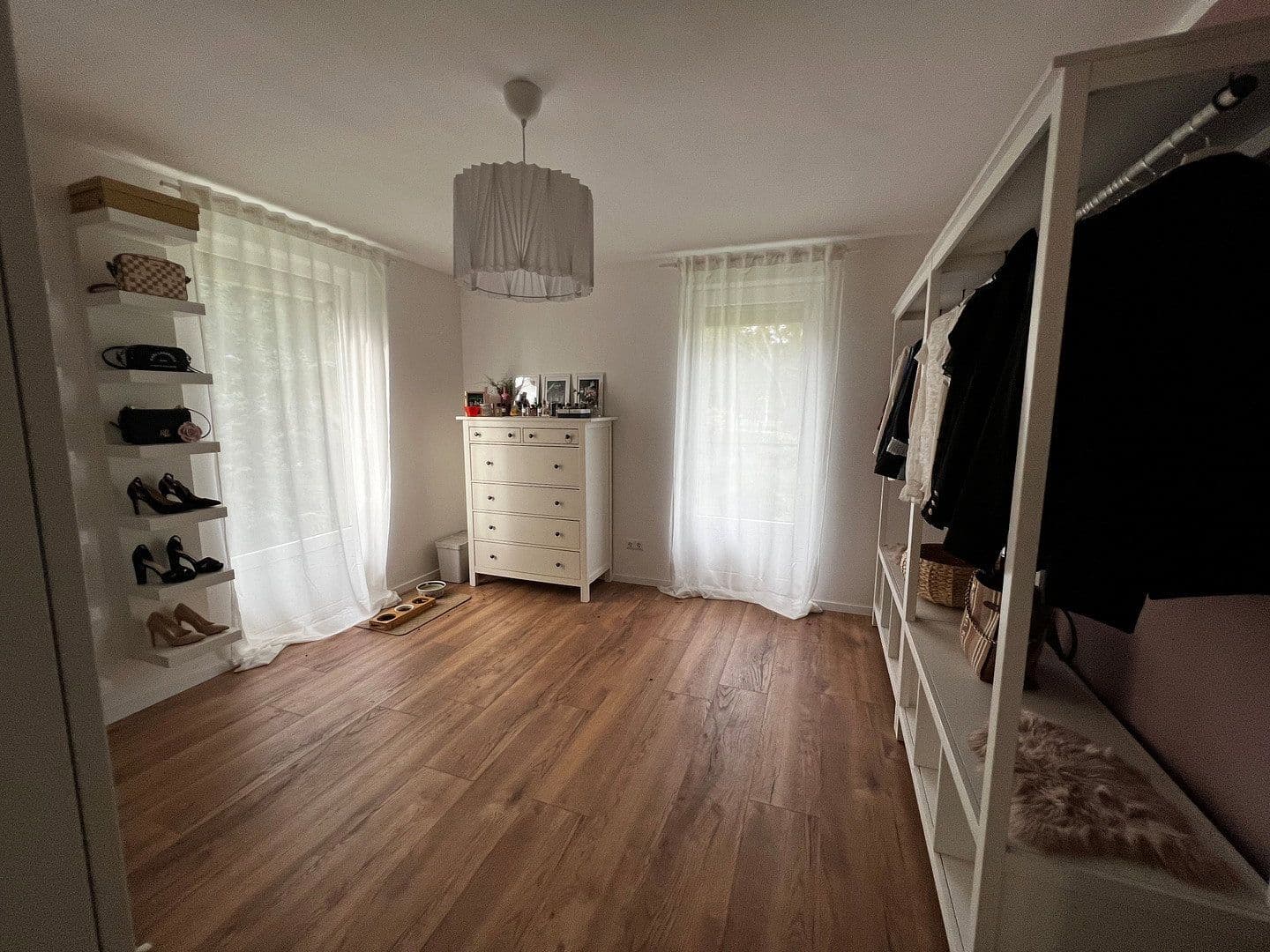Prodej domu 150 m², pozemek 1.063 m², Reeßum, Dolní Sasko Prodej domu 150 m², pozemek 1.063 m², Reeßum, Dolní Sasko
