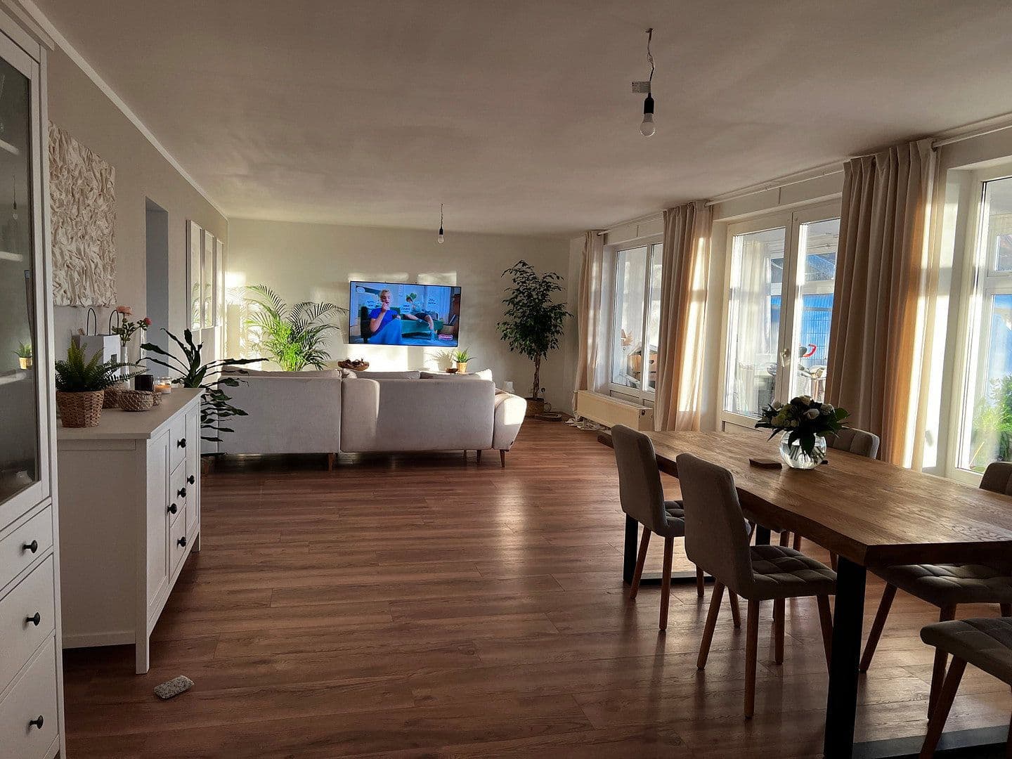 Prodej domu 150 m², pozemek 1.063 m², Reeßum, Dolní Sasko Prodej domu 150 m², pozemek 1.063 m², Reeßum, Dolní Sasko