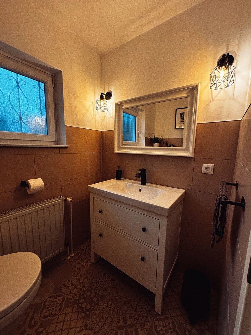 Prodej domu 150 m², pozemek 1.063 m², Reeßum, Dolní Sasko Prodej domu 150 m², pozemek 1.063 m², Reeßum, Dolní Sasko