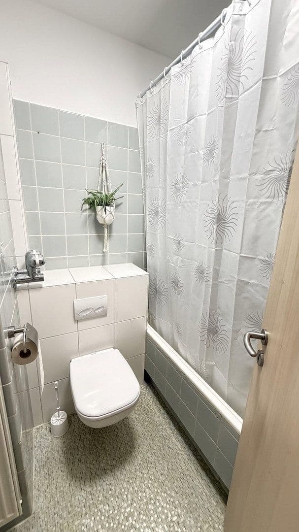 Pronájem bytu 1+1 14 m², Heddernheimer Landstraße 148A, 60439 Frankfurt, Frankfurt am Main, Hessen Pronájem bytu 1+1 14 m², Heddernheimer Landstraße 148A, 60439 Frankfurt, Frankfurt am Main, Hessen