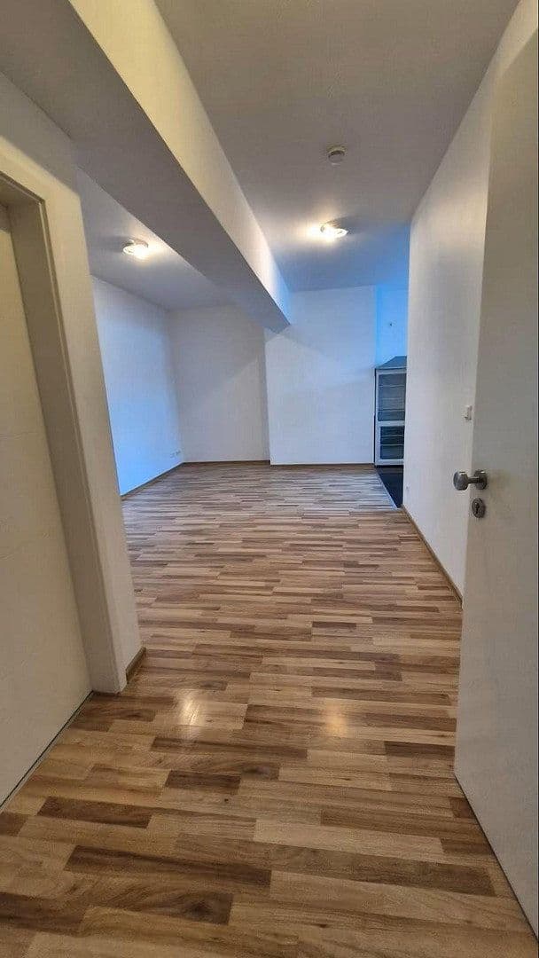 Pronájem bytu 4+1 95 m², Nassauerstraße 4, Saarbrücken, Země Sársko Pronájem bytu 4+1 95 m², Nassauerstraße 4, Saarbrücken, Země Sársko