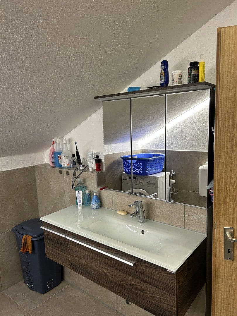 Pronájem domu 157 m², pozemek 500 m², Bad Endorf, Bavorsko Pronájem domu 157 m², pozemek 500 m², Bad Endorf, Bavorsko