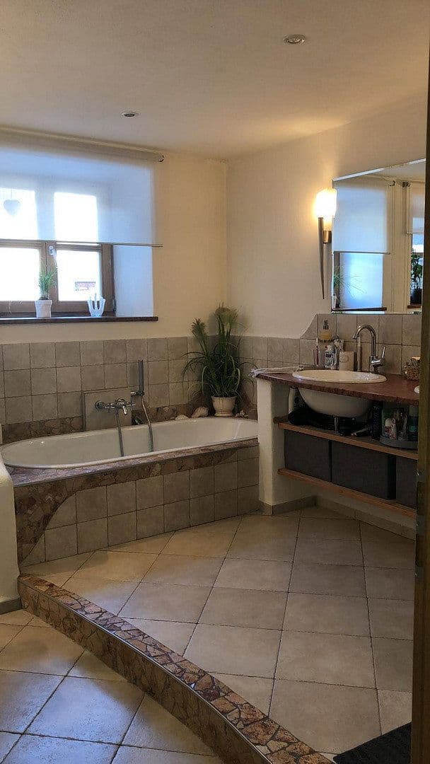 Pronájem domu 157 m², pozemek 500 m², Bad Endorf, Bavorsko Pronájem domu 157 m², pozemek 500 m², Bad Endorf, Bavorsko