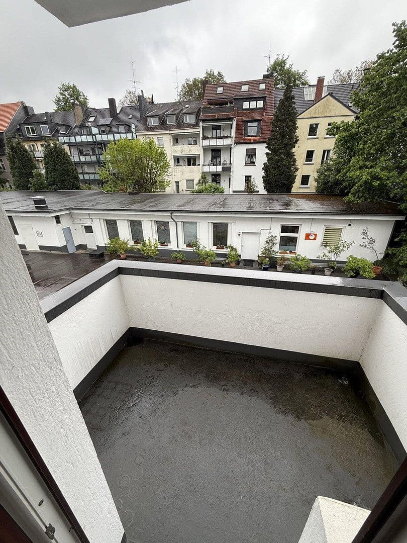 Pronájem bytu 2+1 58 m², Susannastr.19, Essen, Severní Porýní-Vestfálsko Pronájem bytu 2+1 58 m², Susannastr.19, Essen, Severní Porýní-Vestfálsko
