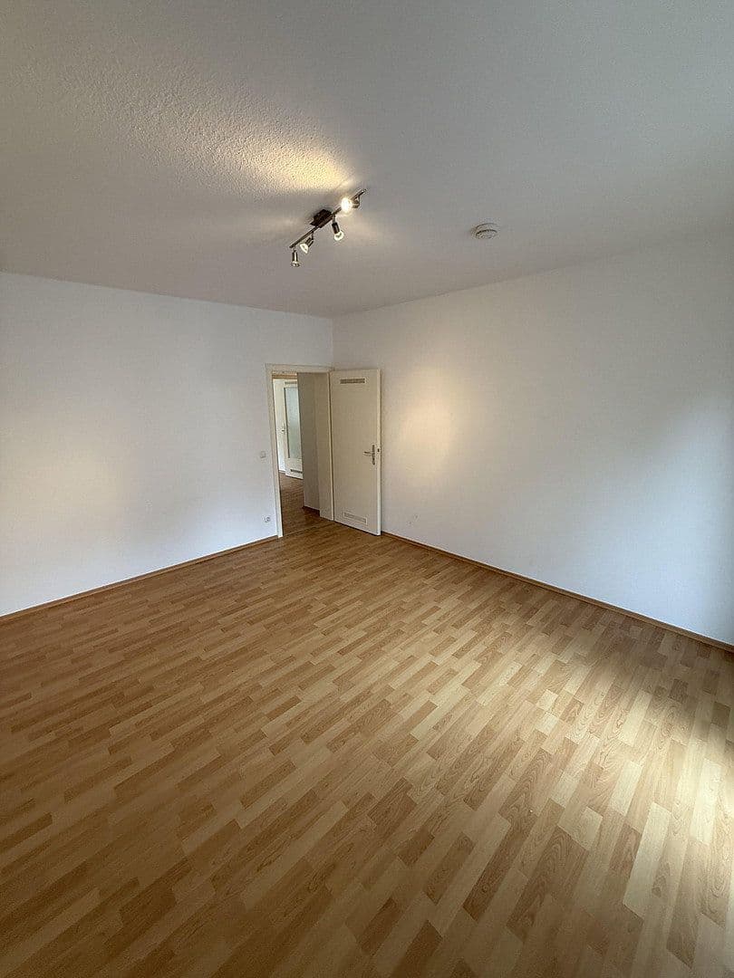 Pronájem bytu 2+1 58 m², Susannastr.19, Essen, Severní Porýní-Vestfálsko Pronájem bytu 2+1 58 m², Susannastr.19, Essen, Severní Porýní-Vestfálsko