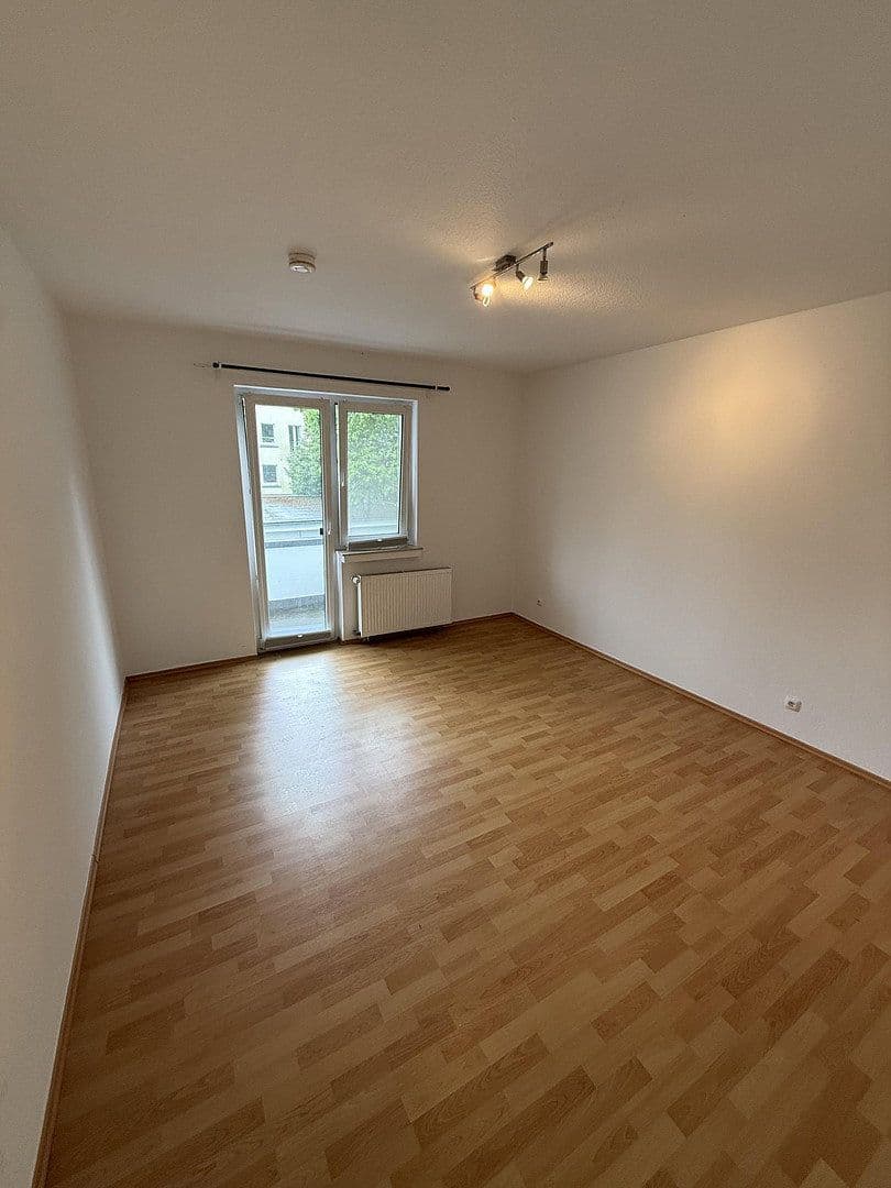 Pronájem bytu 2+1 58 m², Susannastr.19, Essen, Severní Porýní-Vestfálsko Pronájem bytu 2+1 58 m², Susannastr.19, Essen, Severní Porýní-Vestfálsko