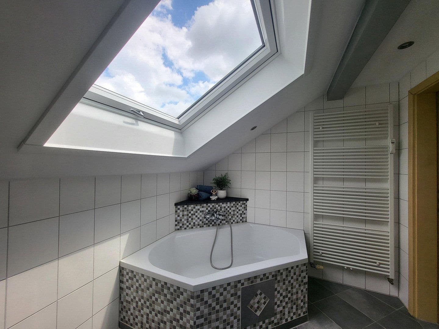 Pronájem bytu 4+1 78 m², Türkheim, Bavorsko Pronájem bytu 4+1 78 m², Türkheim, Bavorsko