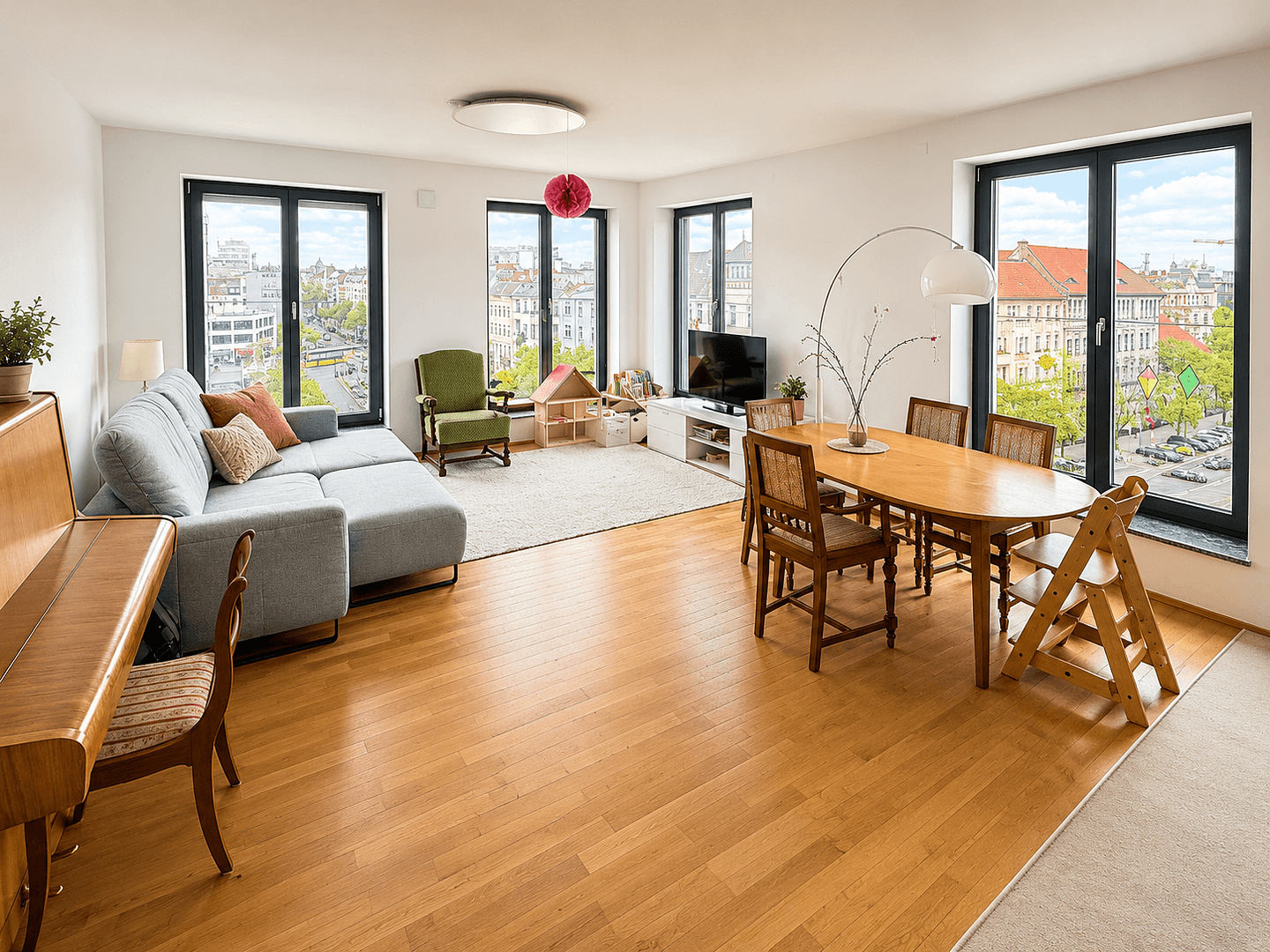 Prodej bytu 4+1 97 m², Berlin, Berlín Prodej bytu 4+1 97 m², Berlin, Berlín