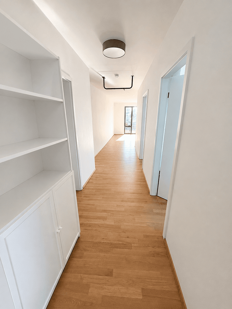 Prodej bytu 4+1 97 m², Berlin, Berlín Prodej bytu 4+1 97 m², Berlin, Berlín