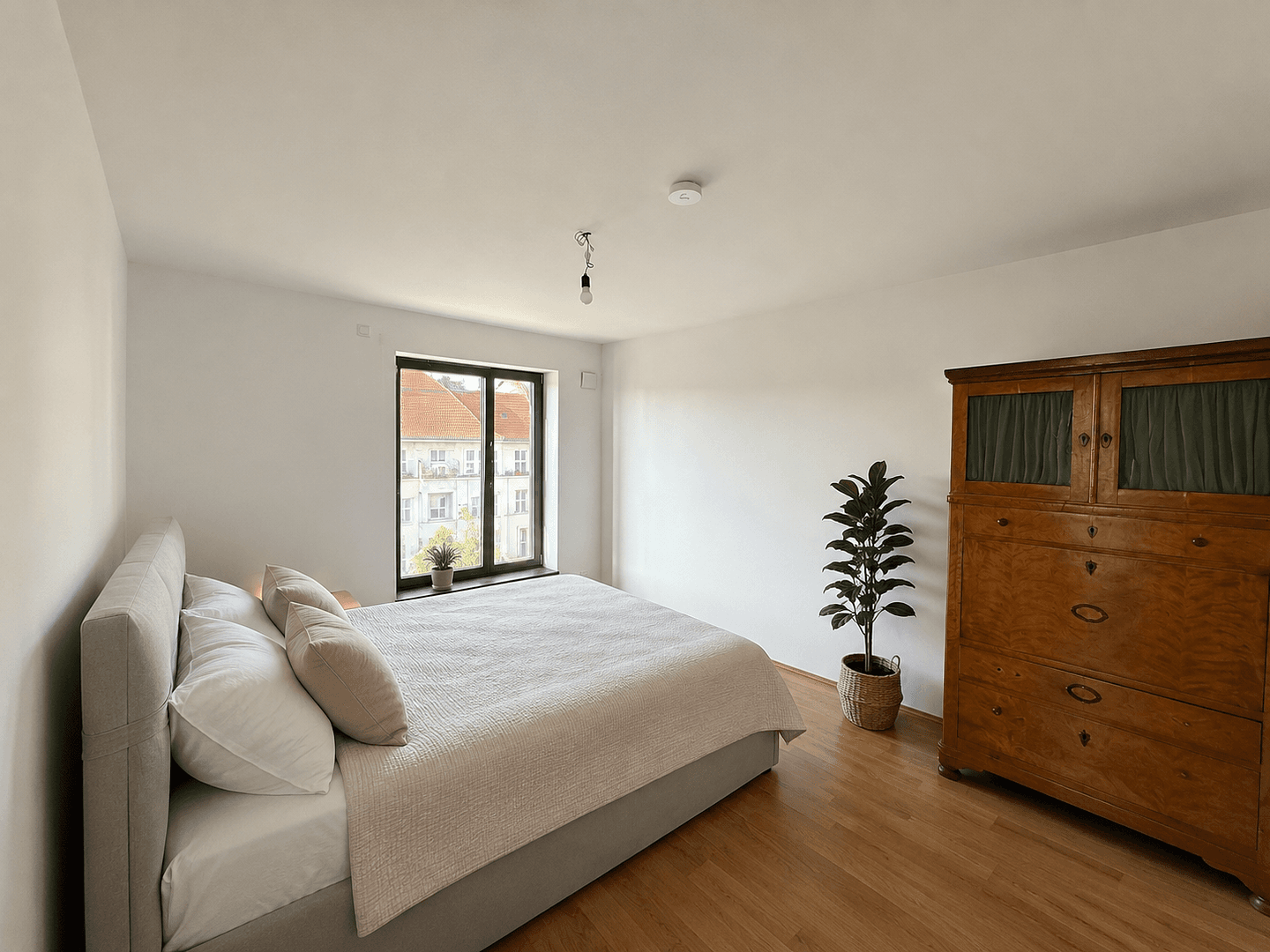 Prodej bytu 4+1 97 m², Berlin, Berlín Prodej bytu 4+1 97 m², Berlin, Berlín