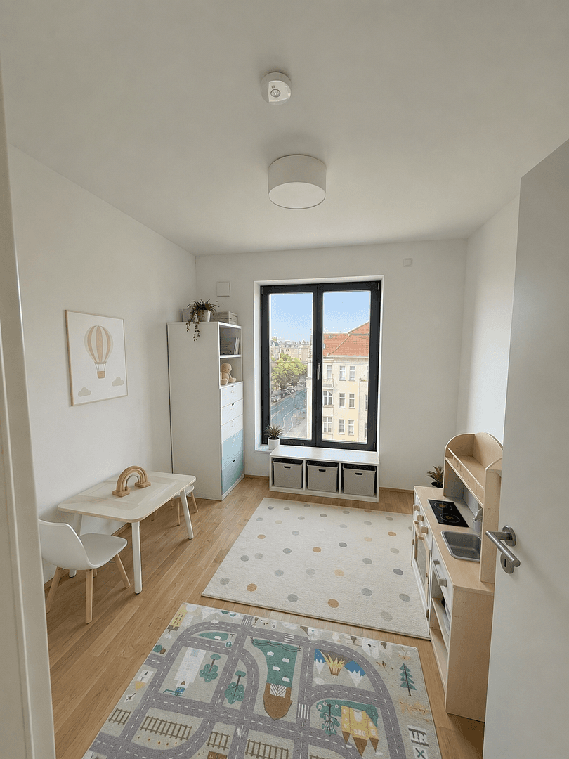 Prodej bytu 4+1 97 m², Berlin, Berlín Prodej bytu 4+1 97 m², Berlin, Berlín