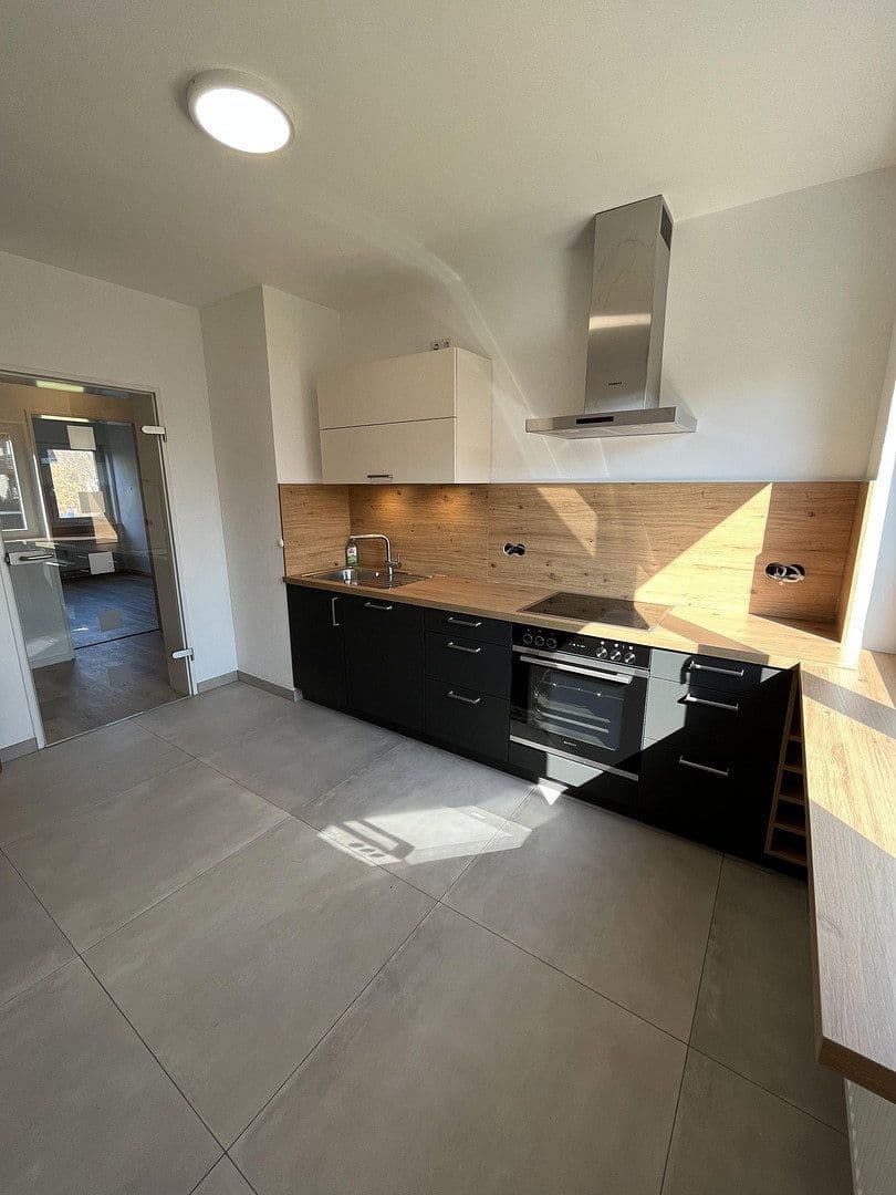 Pronájem bytu 3+kk 86 m², Möhrendorf, Bavorsko Pronájem bytu 3+kk 86 m², Möhrendorf, Bavorsko