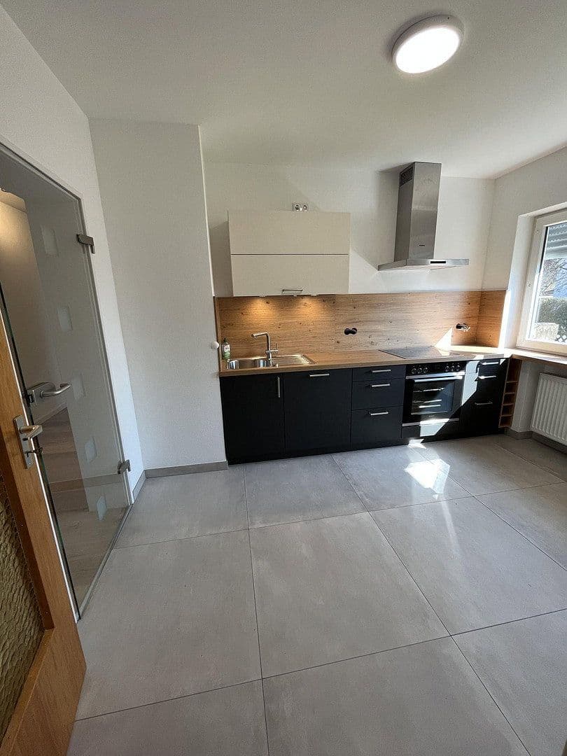 Pronájem bytu 3+kk 86 m², Möhrendorf, Bavorsko Pronájem bytu 3+kk 86 m², Möhrendorf, Bavorsko