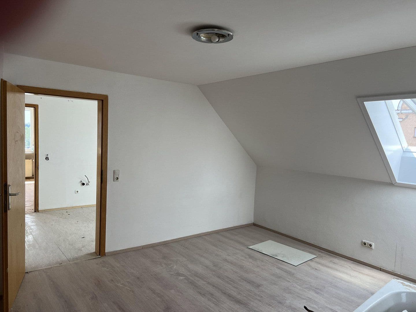 Prodej bytu 6+1 113 m², bahnhofstr 26, Mainburg, Bavorsko Prodej bytu 6+1 113 m², bahnhofstr 26, Mainburg, Bavorsko