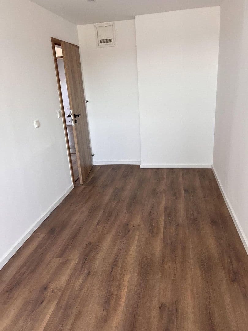 Prodej bytu 6+1 113 m², bahnhofstr 26, Mainburg, Bavorsko Prodej bytu 6+1 113 m², bahnhofstr 26, Mainburg, Bavorsko