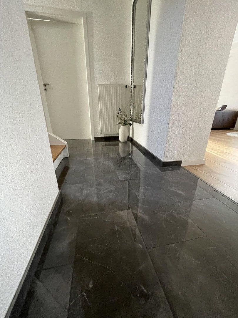 Prodej domu 148 m², pozemek 479 m², Balingen, Bádensko-Württembersko Prodej domu 148 m², pozemek 479 m², Balingen, Bádensko-Württembersko