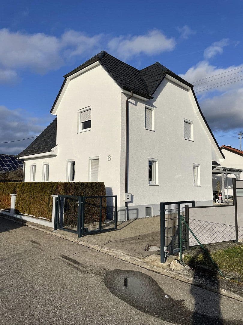 Prodej domu 148 m², pozemek 479 m², Balingen, Bádensko-Württembersko Prodej domu 148 m², pozemek 479 m², Balingen, Bádensko-Württembersko