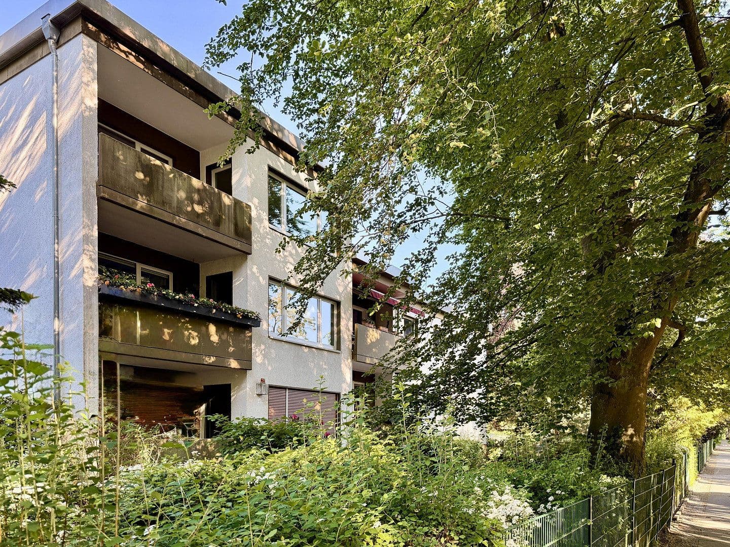 Prodej bytu 3+1 92 m², Hugo-Vogel-Straße 34, Berlin, Berlín Prodej bytu 3+1 92 m², Hugo-Vogel-Straße 34, Berlin, Berlín