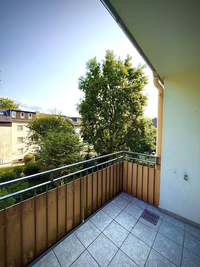 Prodej bytu 4+1 119 m², Essen, Severní Porýní-Vestfálsko Prodej bytu 4+1 119 m², Essen, Severní Porýní-Vestfálsko