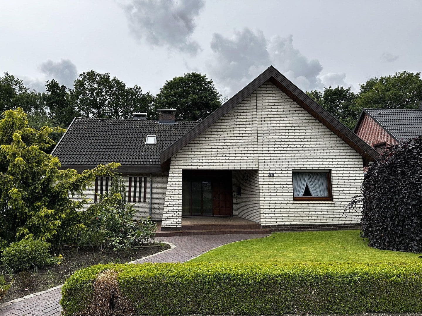 Prodej domu 182 m², pozemek 725 m², Theodor-Storm-Straße 35, Brunsbüttel, Šlesvicko-Holštýnsko Prodej domu 182 m², pozemek 725 m², Theodor-Storm-Straße 35, Brunsbüttel, Šlesvicko-Holštýnsko