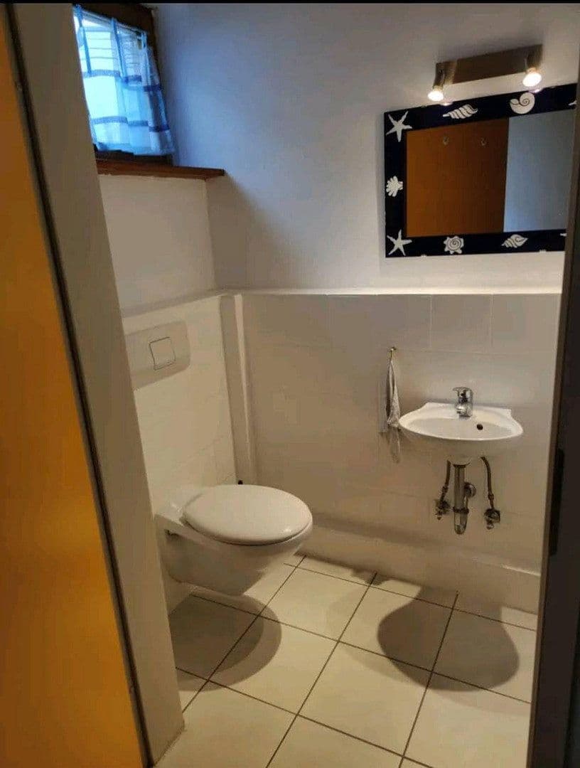 Pronájem bytu 2+1 60 m², Kirchheim am Neckar, Bádensko-Württembersko Pronájem bytu 2+1 60 m², Kirchheim am Neckar, Bádensko-Württembersko