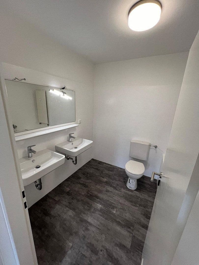 Pronájem bytu 6+1 160 m², Bodman-Ludwigshafen, Bádensko-Württembersko Pronájem bytu 6+1 160 m², Bodman-Ludwigshafen, Bádensko-Württembersko