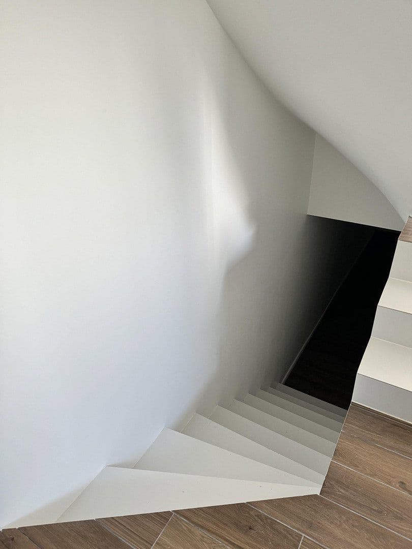 Pronájem domu 110 m², pozemek 300 m², Eibenweg 5, Köln, Severní Porýní-Vestfálsko Pronájem domu 110 m², pozemek 300 m², Eibenweg 5, Köln, Severní Porýní-Vestfálsko