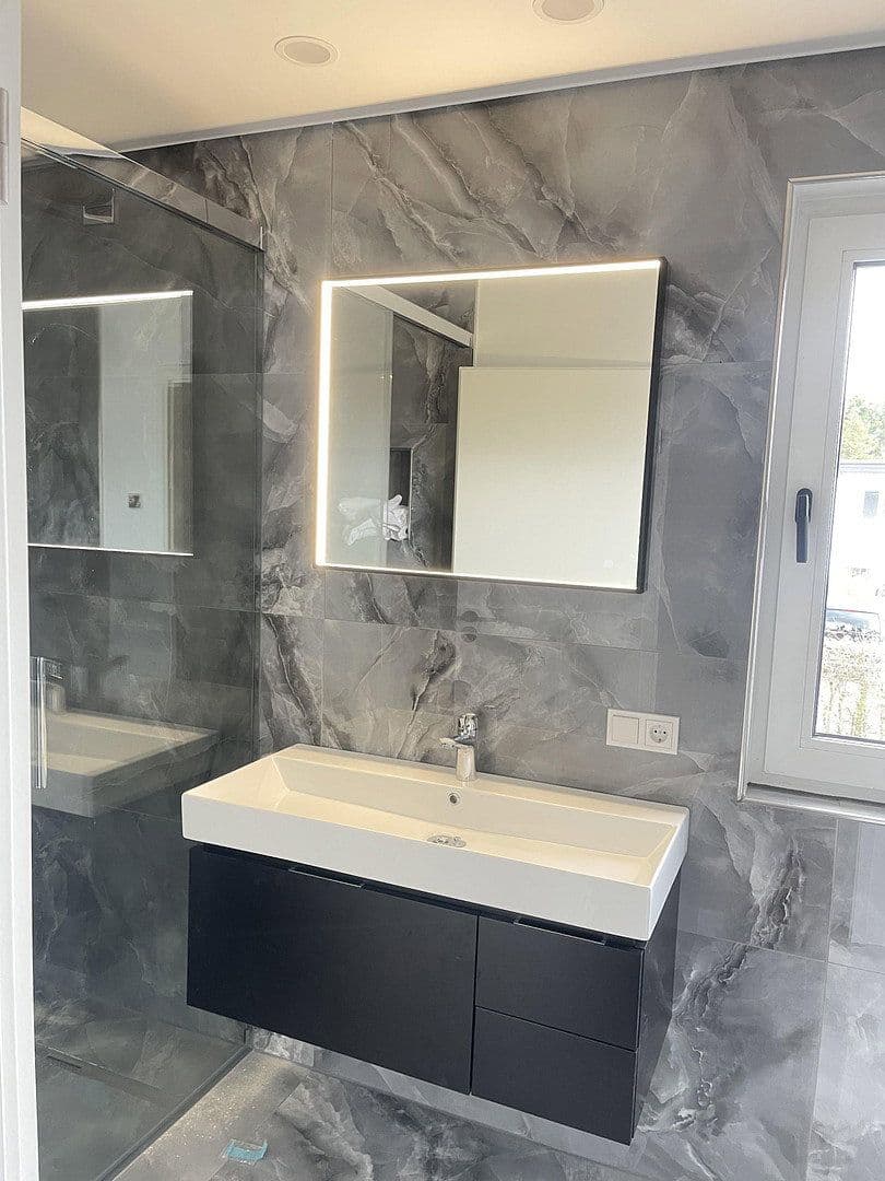 Pronájem domu 110 m², pozemek 300 m², Eibenweg 5, Köln, Severní Porýní-Vestfálsko Pronájem domu 110 m², pozemek 300 m², Eibenweg 5, Köln, Severní Porýní-Vestfálsko