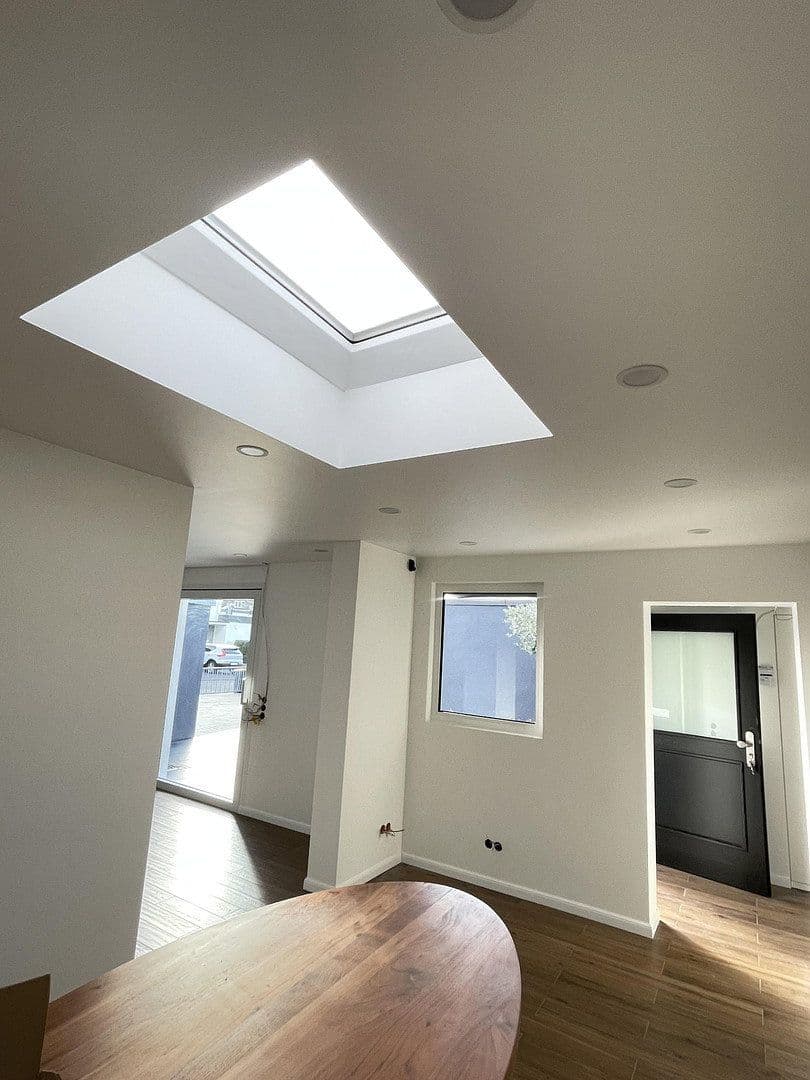 Pronájem domu 110 m², pozemek 300 m², Eibenweg 5, Köln, Severní Porýní-Vestfálsko Pronájem domu 110 m², pozemek 300 m², Eibenweg 5, Köln, Severní Porýní-Vestfálsko