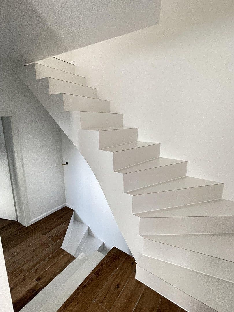 Pronájem domu 110 m², pozemek 300 m², Eibenweg 5, Köln, Severní Porýní-Vestfálsko Pronájem domu 110 m², pozemek 300 m², Eibenweg 5, Köln, Severní Porýní-Vestfálsko