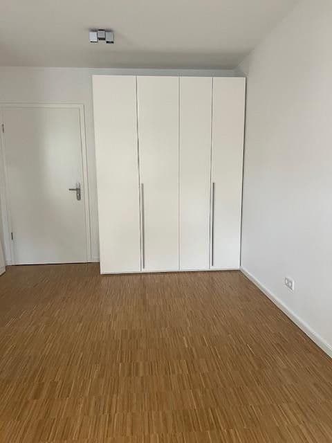 Pronájem bytu 1+1 32 m², Frankfurt, Hessen Pronájem bytu 1+1 32 m², Frankfurt, Hessen