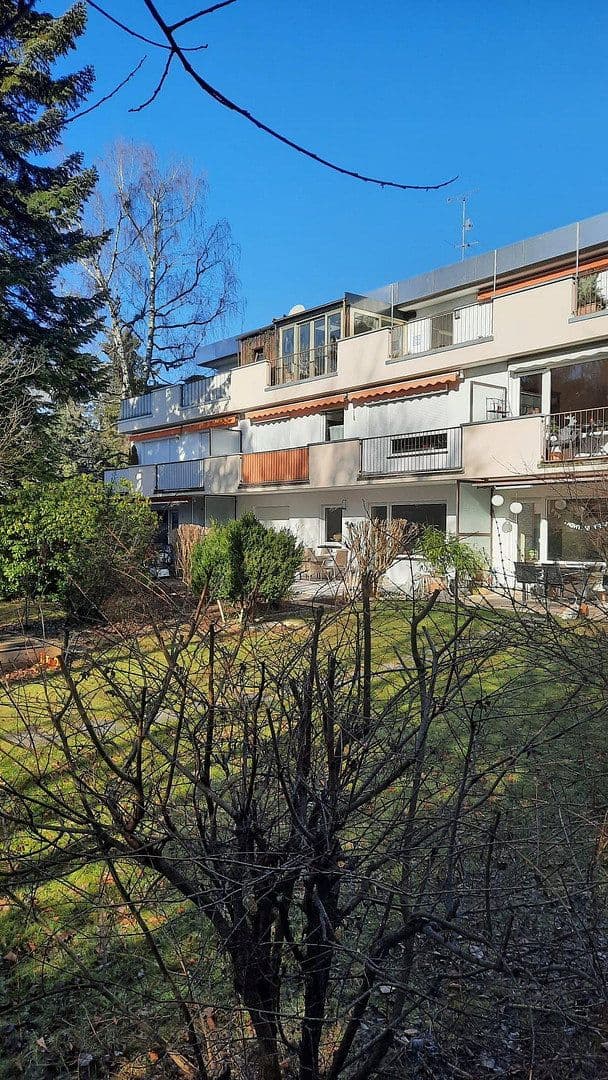 Pronájem bytu 2+1 75 m², Franz-Reber-Weg 6, München, Bavorsko Pronájem bytu 2+1 75 m², Franz-Reber-Weg 6, München, Bavorsko